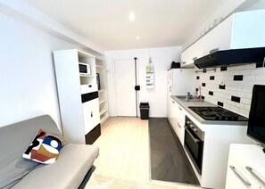 Interior - Bright 1 Bedroom near République Paris 10th (Paris)
