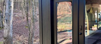 Brand New Haven in the woods W/Spa Tub