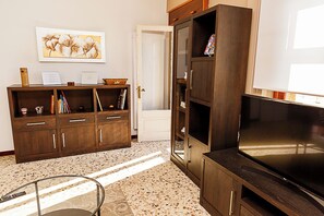 Interior - Torre Plaza 5. A spacious apartment in Boiro, beaches and terraces. (BOIRO)