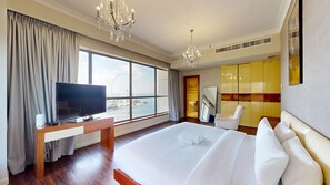 2 chambres, fer et planche à repasser, Wi-Fi, draps fournis