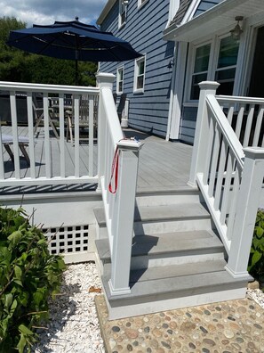 Exterior detail - Spacious 5-bedroom house in wonderful Charlestown with AC & beach pass (Charlestown)