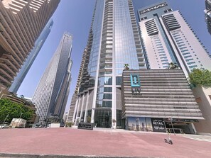 Exterior - Chic Upgraded Studio l City Views l Dubai Marina (Dubai Marina)