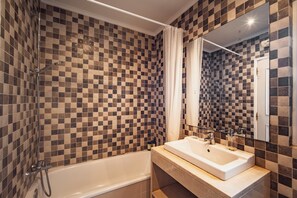 Regadera, amenidades de baño ecológicas, secadora de cabello, bidet 