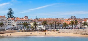 Sun-loungers - Three bedroom town house in the historic center of Cascais (Cascais)