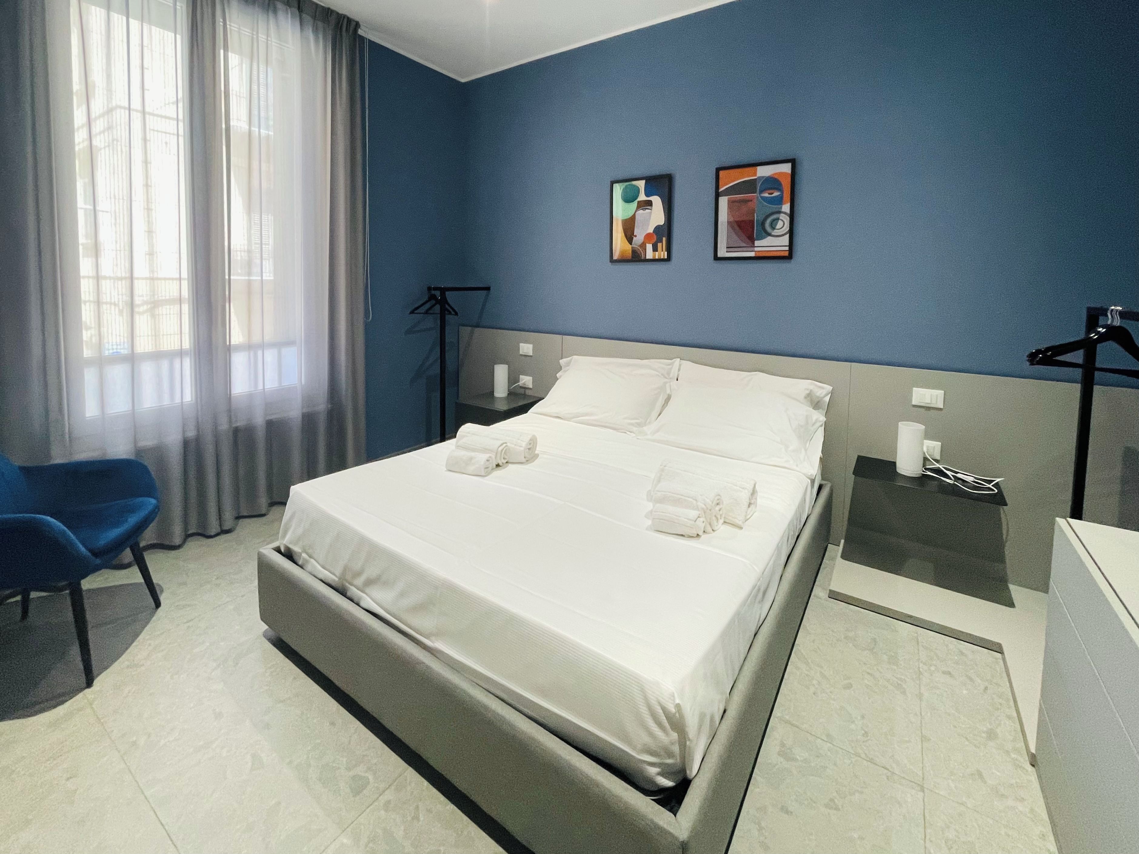 Standard Double Room | In-room safe, desk, blackout drapes, soundproofing