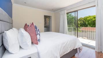 House, 4 Bedrooms, Accessible, Smoking