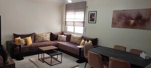 Living area - Lina Cozy City Apartment (Dar-el-Beida)