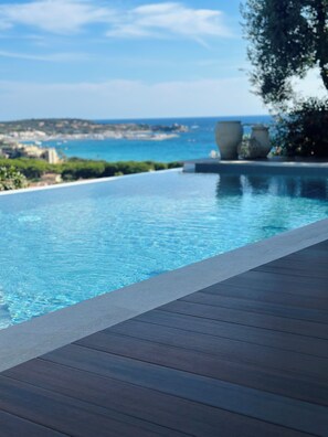 Piscine extérieure, piscine chauffée