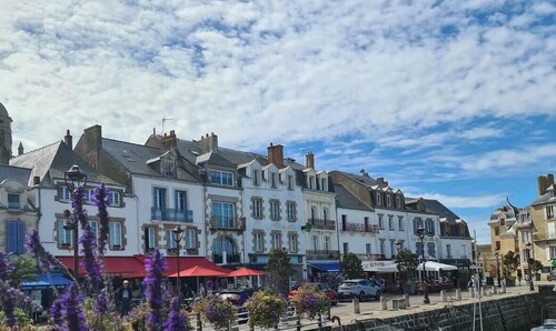 Apartment 50 metres from the beach