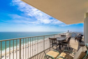 Outdoor dining - San Carlos 1709| Beach Front (Gulf Shores)