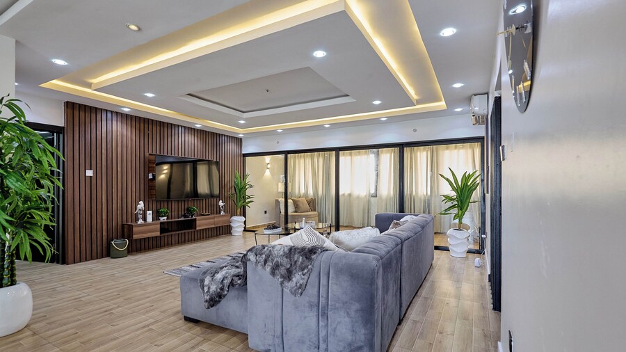 TOP LOFT 3 BED PENTHOUSE APARTMENT