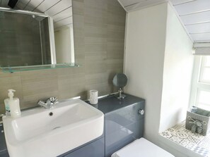 Shower - The Mill (Holyhead)