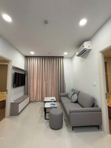 Nova Saigon Airport Botanica Premier Apt