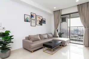 Egyptian cotton sheets, premium bedding, down comforters - Nova Saigon Airport Botanica Premier Apt (Tan Son Hoa)