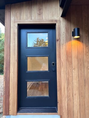 Exterior detail - Mountain sunset view 1 mile from downtown (Asheville)