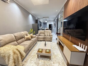 Căn hộ, 2 phòng ngủ, phù hợp cho người khuyết tật, hút thuốc | Phòng khách