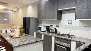 Appartement, 2 chambres, accessible aux personnes à mobilité réduite, fumeur | Intérieur