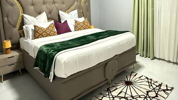 Apartment, 2 Bedrooms, Accessible, Smoking | 2 bedrooms