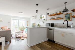 Interior - 1 mile from downtown, patio w/ sunset view! (Asheville)
