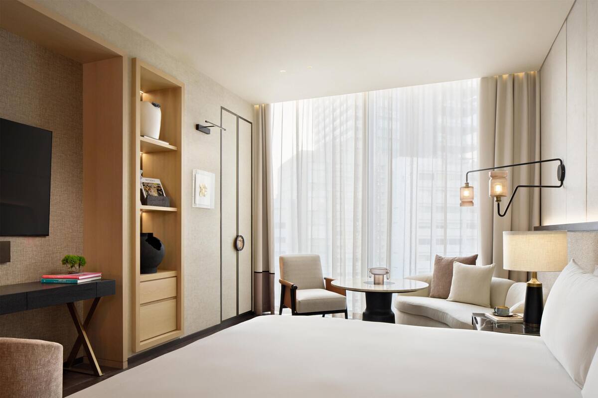 Room, 1 King Bed, Park View | In-room safe, laptop workspace, blackout curtains, iron/ironing board