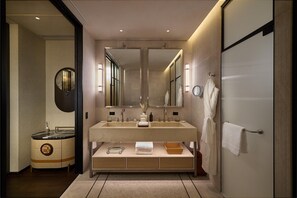 Designer toiletries, towels, soap, shampoo - Park Hyatt Mexico City (Mexico City)