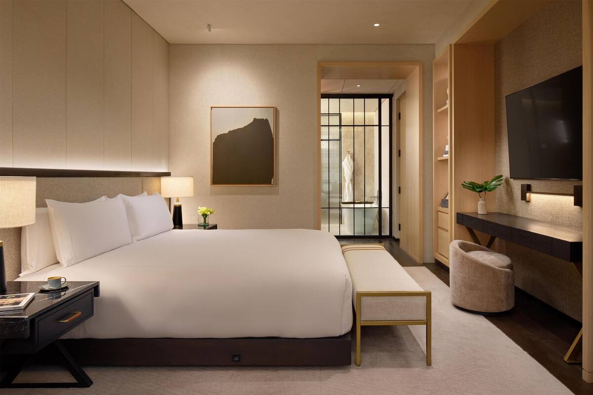In-room safe, laptop workspace, blackout curtains, iron/ironing board