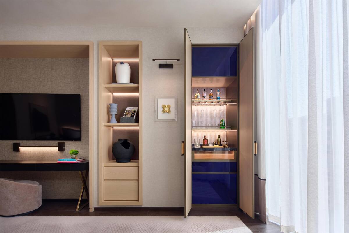 In-room safe, laptop workspace, blackout curtains, iron/ironing board