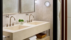 Unclassified image, 2 of 40, button - Park Hyatt Mexico City Polanco (Mexico City)