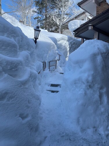 Creekside On The Mountain