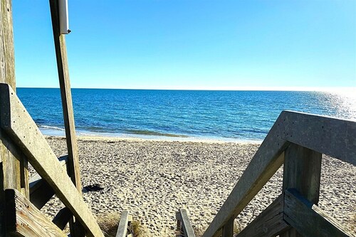 Heaven on Cranberry in Dennisport: Perfect for Families-1/2 mile to Beach