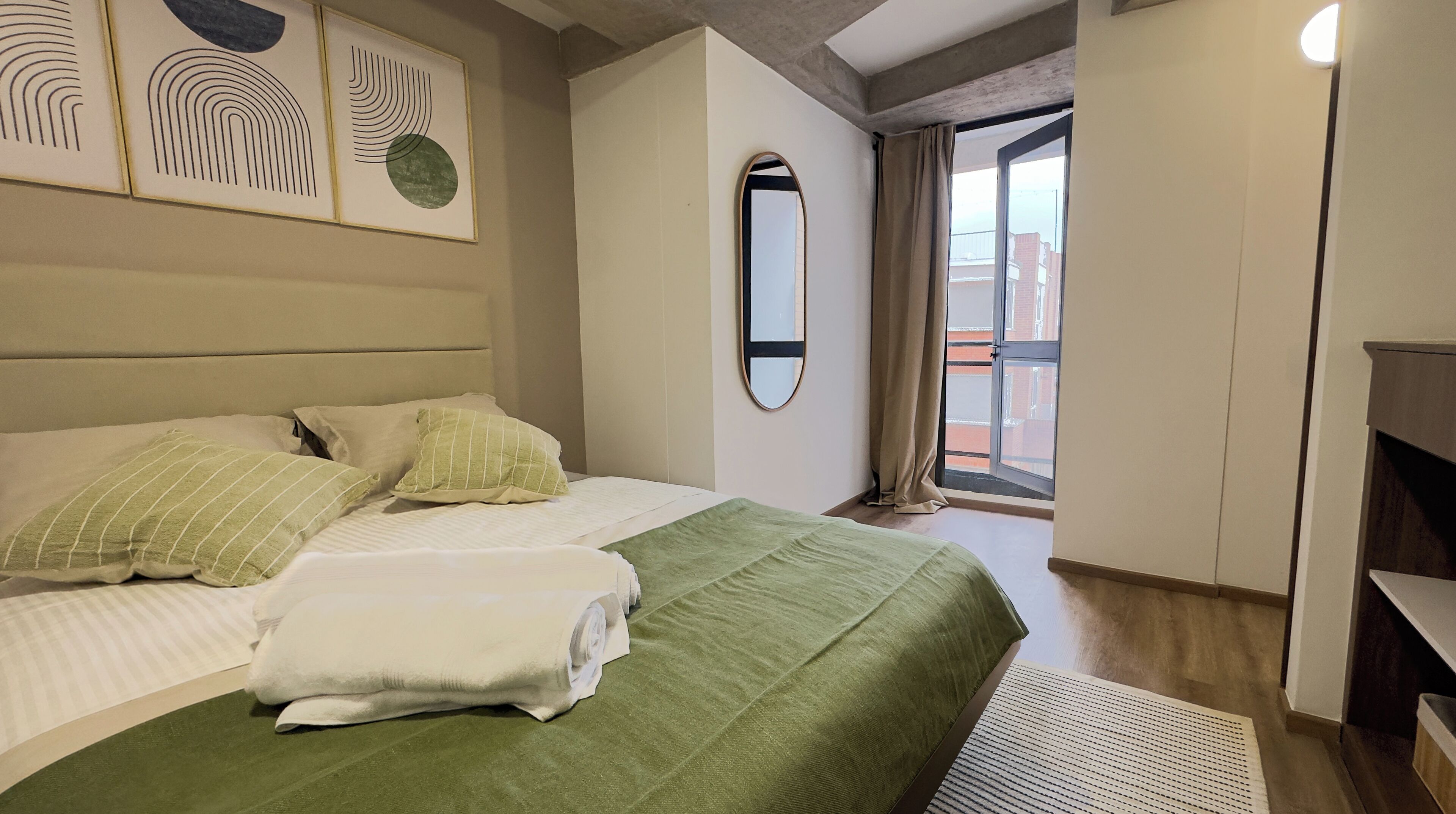 舒適公寓 | 高級寢具、遮光窗簾/窗簾、熨斗/熨衫板、免費 Wi-Fi