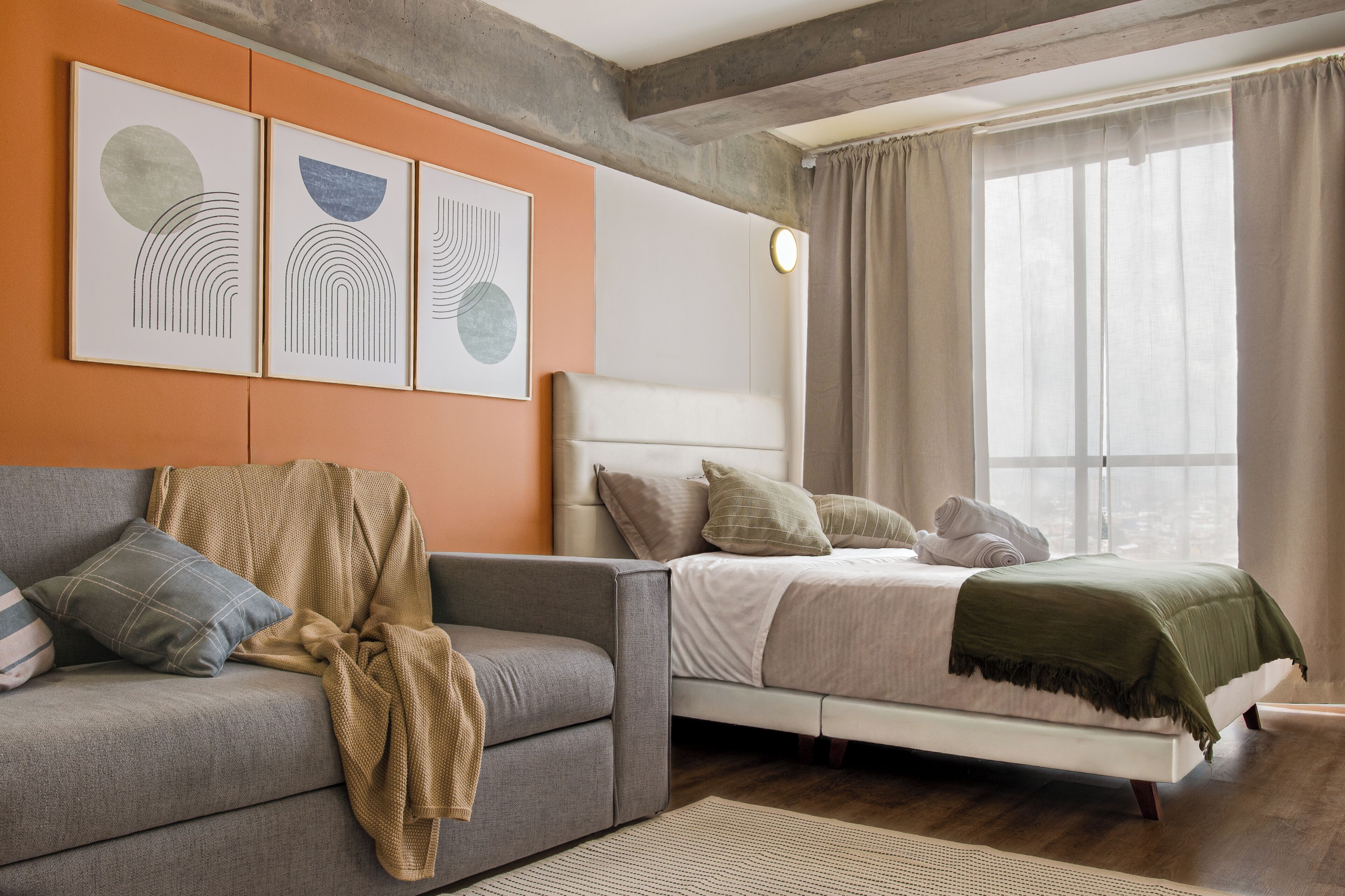 Design Loft, 1 Double Bed, Kitchen, City View | Premium bedding, blackout drapes, iron/ironing board, WiFi (free)