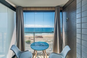 Basic Apartment | Interior - Studios in Building w/ Pool and Gym - Jdns (Salvador)