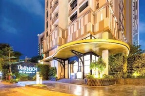 Front of property - Nova D'mension Luxury Vacation Residence (Cau Ong Lanh)