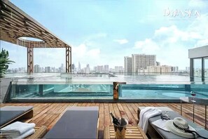 Outdoor pool - Nova D'mension Luxury Vacation Residence (Cau Ong Lanh)