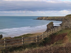 Beach - The Granary, Engollan (Wadebridge)