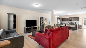 Unclassified image, 4 of 41, button - Spacious 5-bedroom house access to Gym and two Pools (Greensboro)
