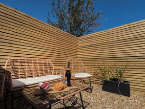 Cottage | Terrace/patio - Islas Sea Forge (Saltburn-by-the-Sea)