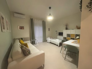 Living area - Hurray for Mary: the Heart of Matera at Two Steps from the Sassi (Matera)
