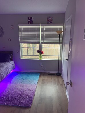 2 makuuhuonetta, Wi-Fi, vuodevaatteet