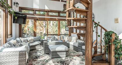 Fayetteville Getaway | Pool • Pizza Oven • Fire Pit