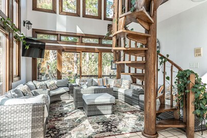 Fayetteville Getaway | Pool • Pizza Oven • Fire Pit