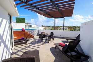 Luxury Apartment, 3 Bedrooms, City View | Terrace/patio - Penthouse con Jacuzzi Privado en Tulum (Tulum)