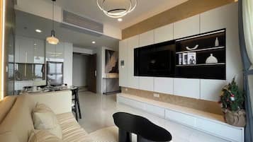 Egyptian cotton sheets, premium bedding, down comforters