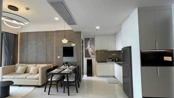 Egyptian cotton sheets, premium bedding, down comforters