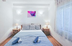 2 bedrooms, travel cot, free WiFi - 2 bedroom beautiful apartment in Vrboska (Vrboska)