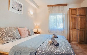 1 habitación, cuna de viaje y wifi gratis 