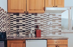 Réfrigérateur, cafetière/bouilloire