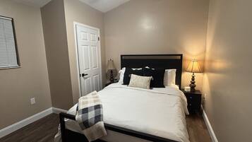 2 bedrooms, iron/ironing board, WiFi, bed sheets