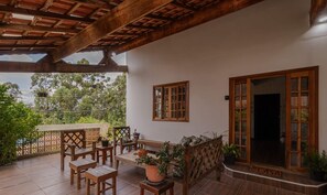 Terrace/patio - Chácara em Mairinque com Piscina e Churrasqueira (Alumínio)